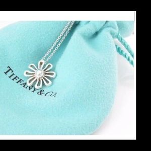 Tiffany & Co silver paloma picasso daisy necklace